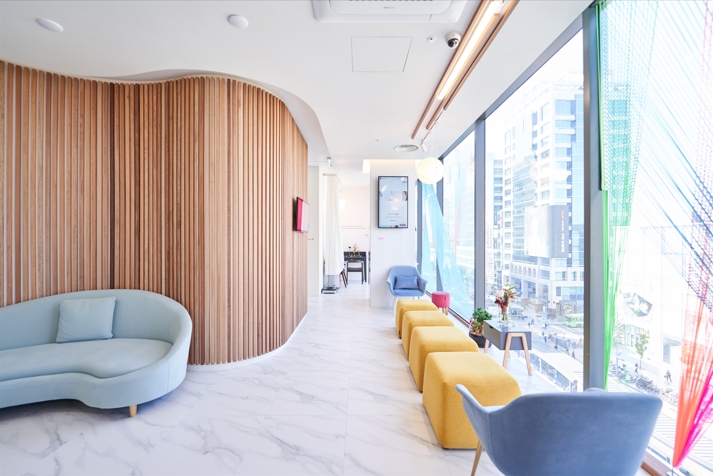 벨아미-리노보의원's Image