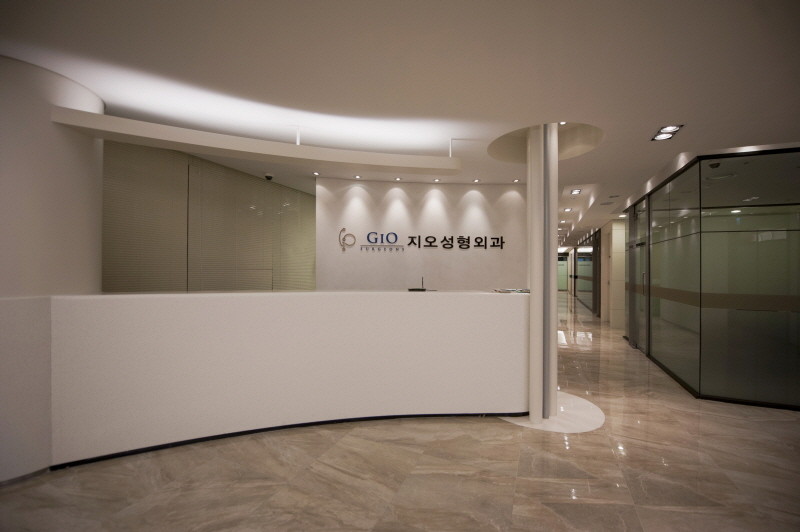 지오성형외과의원's Image