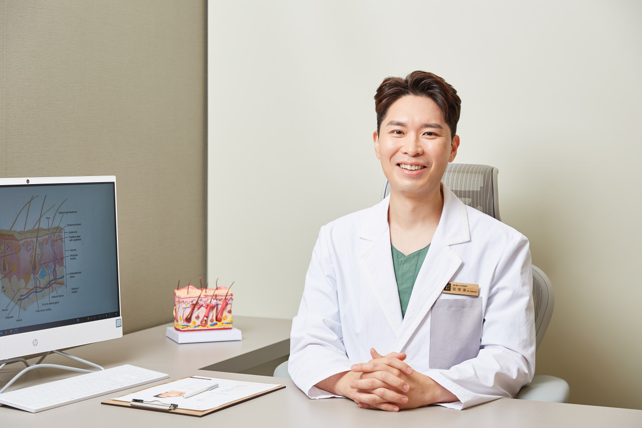 청담이엘피부과의원's Image