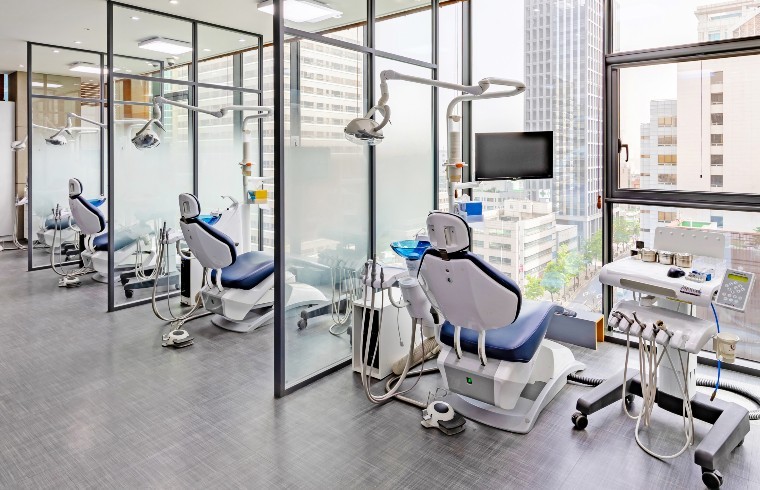 디데이치과의원's Image