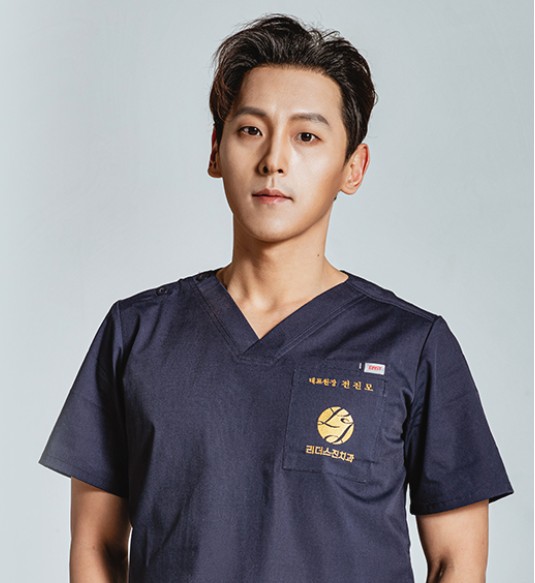 리더스진치과의원's Image