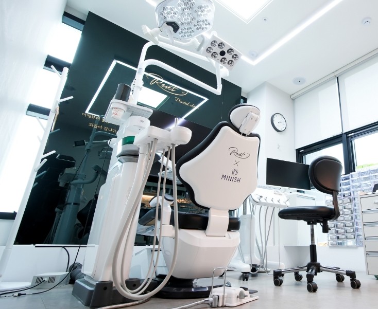 리셋치과의원's Image